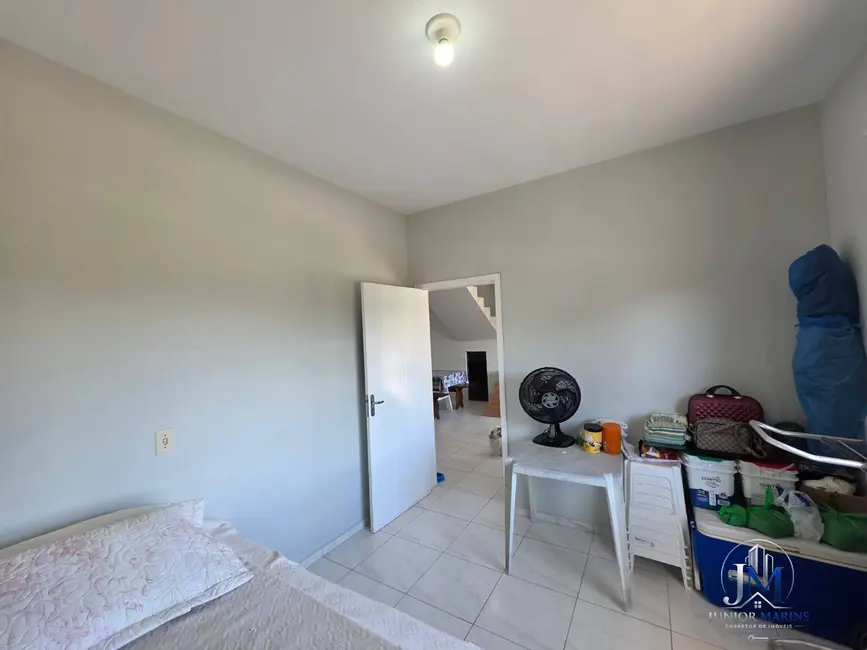 Casa com 5 quartos à venda, 300m2 em Sao Francisco Do Sul - SC - imagem 8 Foto 8 de Casa com 5 quartos à venda, 300m2 em Sao Francisco Do Sul - SC