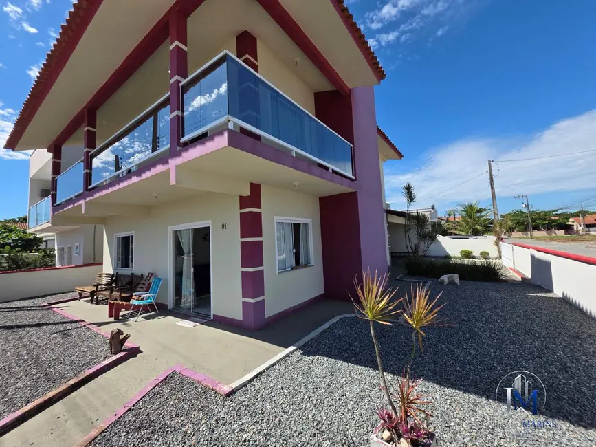 Casa com 5 quartos à venda, 300m2 em Sao Francisco Do Sul - SC - imagem 2 Foto 2 de Casa com 5 quartos à venda, 300m2 em Sao Francisco Do Sul - SC