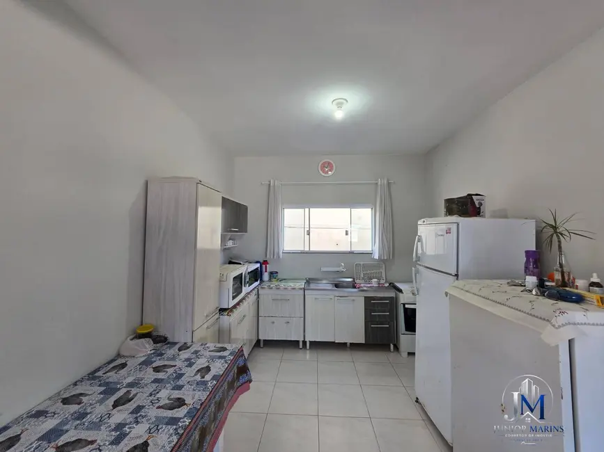 Casa com 5 quartos à venda, 300m2 em Sao Francisco Do Sul - SC - imagem 9 Foto 9 de Casa com 5 quartos à venda, 300m2 em Sao Francisco Do Sul - SC