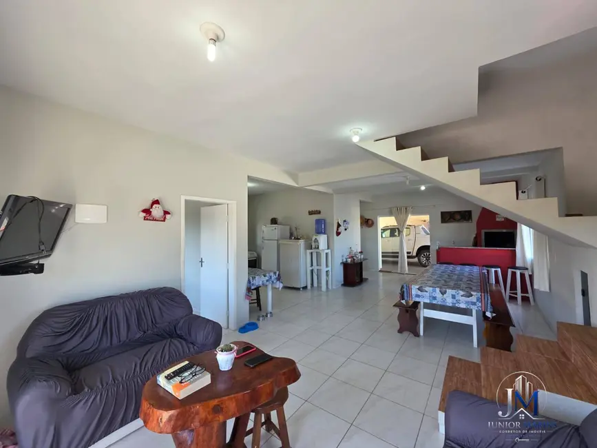 Casa com 5 quartos à venda, 300m2 em Sao Francisco Do Sul - SC - imagem 4 Foto 4 de Casa com 5 quartos à venda, 300m2 em Sao Francisco Do Sul - SC