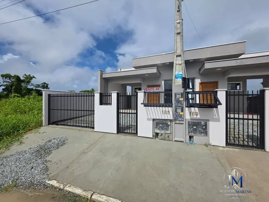 Foto 2 de Casa com 3 quartos à venda, 143m2 em Centro, Balneario Barra Do Sul - SC