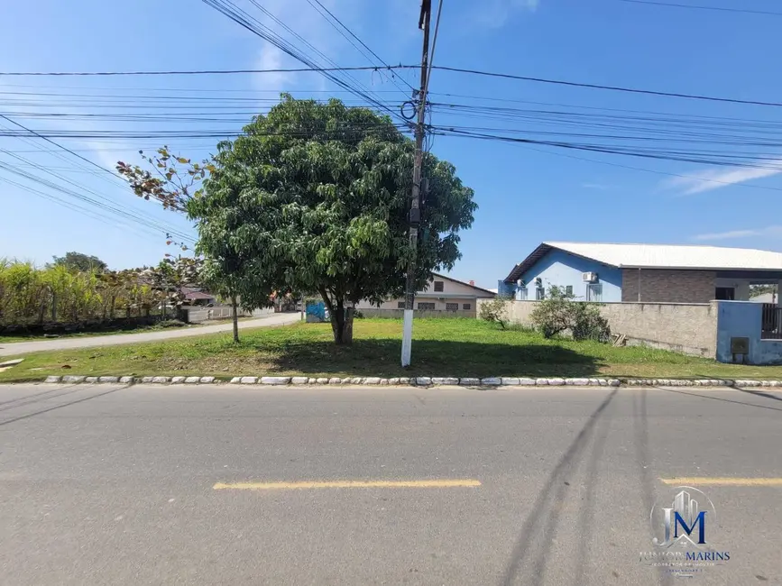 Foto 1 de Terreno / Lote à venda, 380m2 em Balneario Barra Do Sul - SC