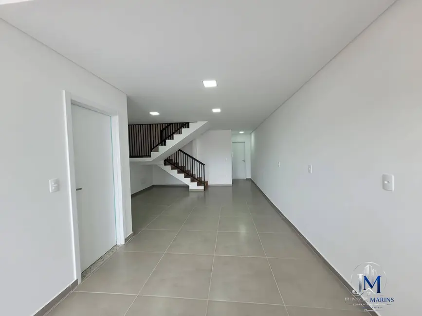Foto 7 de Casa com 3 quartos à venda, 137m2 em Centro, Balneario Barra Do Sul - SC