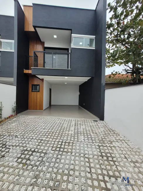 Foto 2 de Casa com 3 quartos à venda, 137m2 em Centro, Balneario Barra Do Sul - SC