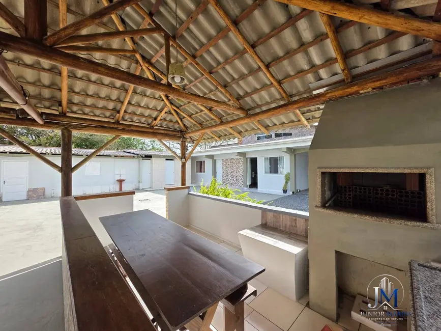 Foto 7 de Casa com 4 quartos à venda, 585m2 em Balneario Barra Do Sul - SC