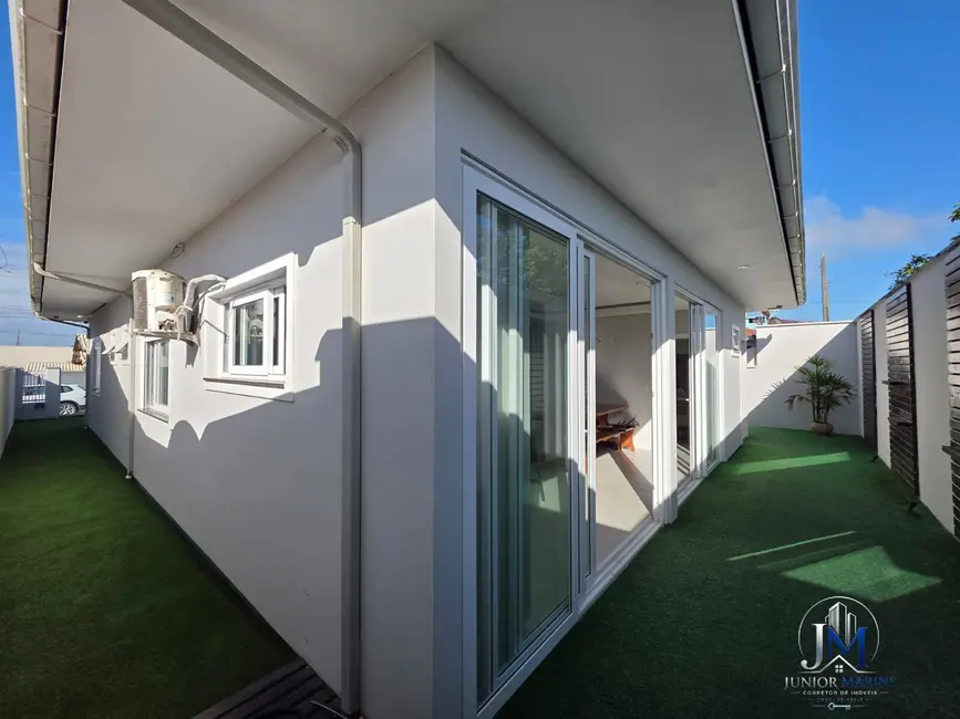Foto 8 de Casa com 3 quartos à venda, 243m2 em Centro, Balneario Barra Do Sul - SC