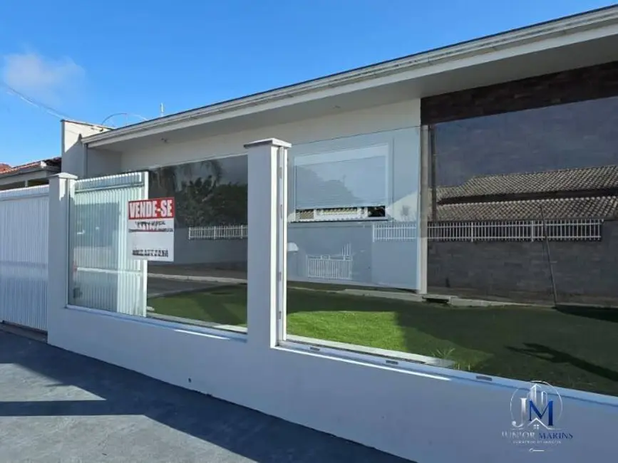 Foto 3 de Casa com 3 quartos à venda, 243m2 em Centro, Balneario Barra Do Sul - SC