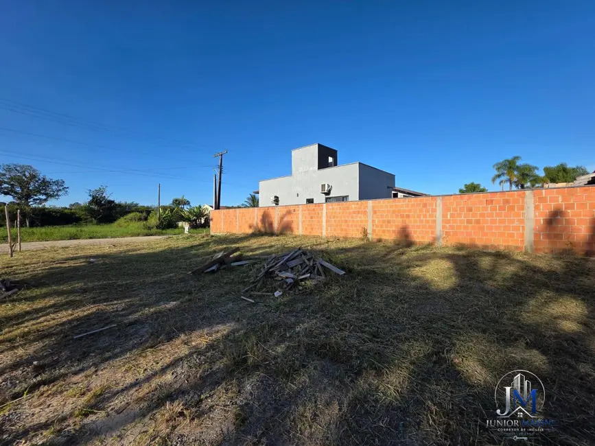 Foto 2 de Terreno / Lote à venda, 300m2 em Centro, Balneario Barra Do Sul - SC