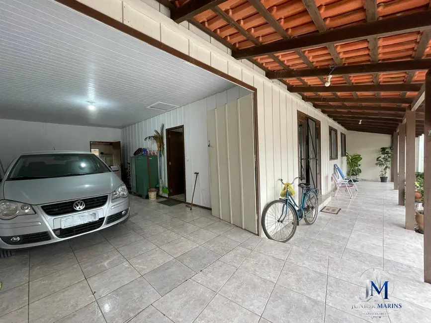Foto 3 de Casa com 2 quartos à venda, 335m2 em Balneario Barra Do Sul - SC