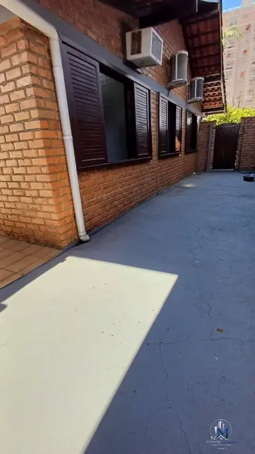 Casa com 4 quartos à venda, 263m2 em Centro, Balneario Picarras - SC - imagem 8 Foto 8 de Casa com 4 quartos à venda, 263m2 em Centro, Balneario Picarras - SC