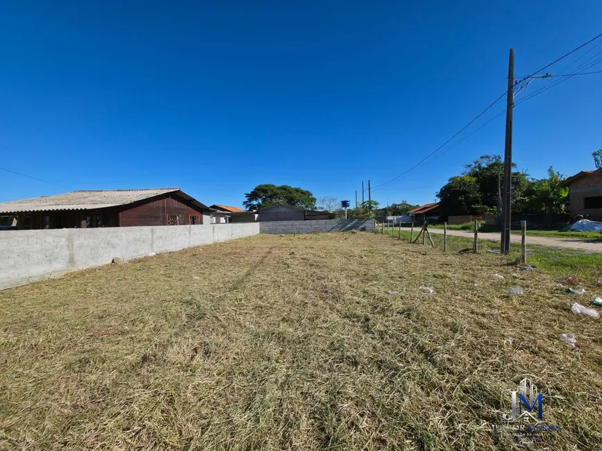 Foto 2 de Terreno / Lote à venda, 442m2 em Balneario Barra Do Sul - SC