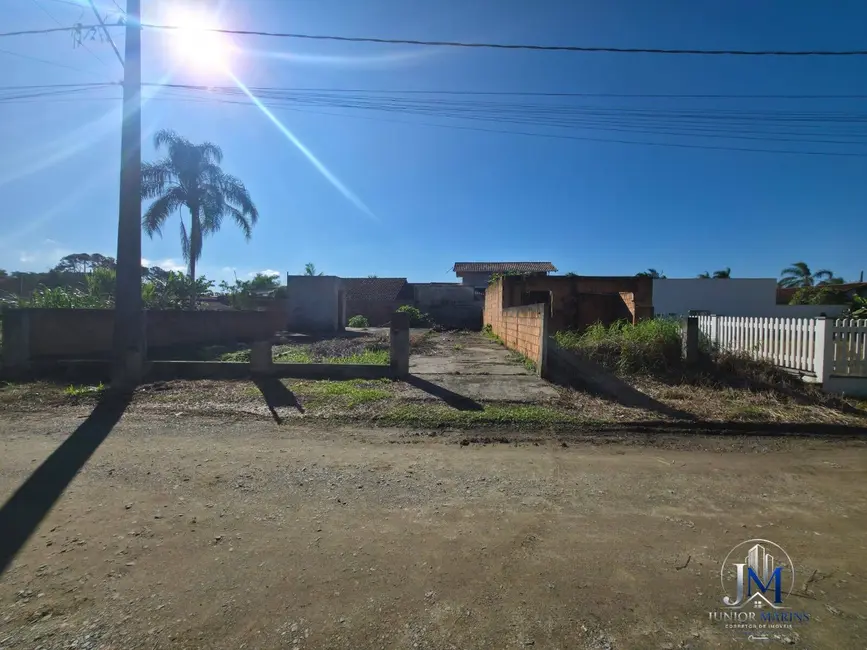 Foto 2 de Terreno / Lote à venda, 360m2 em Balneario Barra Do Sul - SC