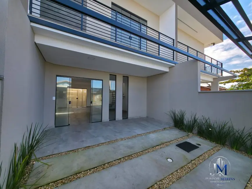 Foto 2 de Casa com 3 quartos à venda, 77m2 em Balneario Barra Do Sul - SC