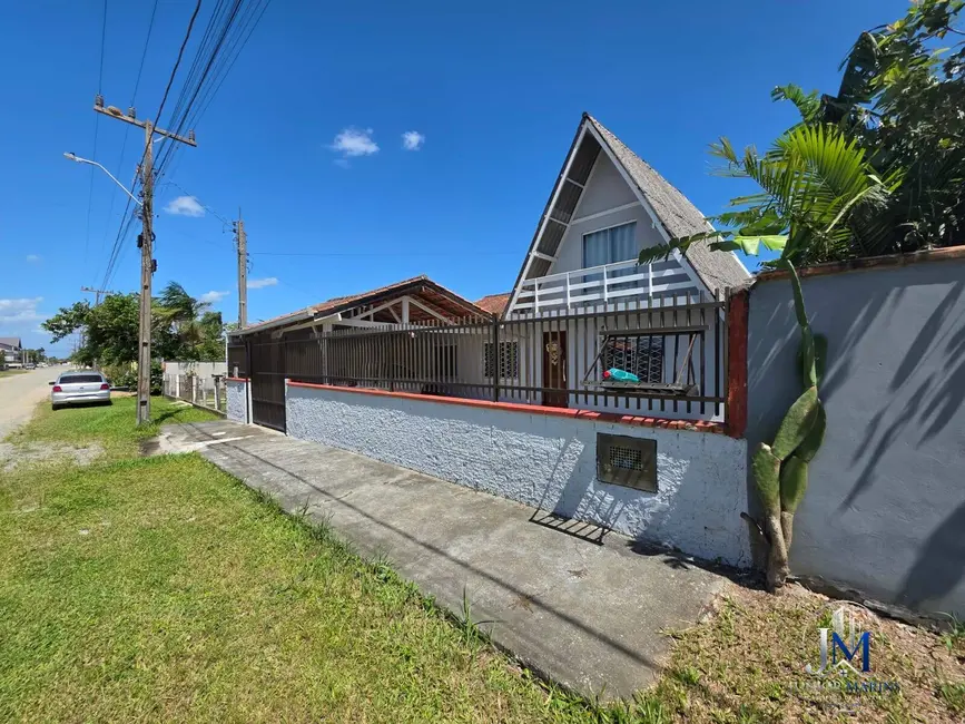 Foto 3 de Casa com 4 quartos à venda, 310m2 em Balneario Barra Do Sul - SC