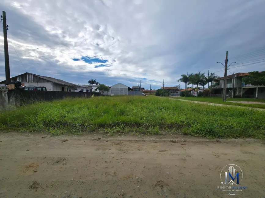 Foto 1 de Terreno / Lote à venda, 360m2 em Centro, Balneario Barra Do Sul - SC