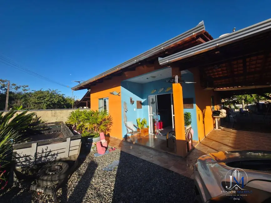 Foto 3 de Casa com 2 quartos à venda, 300m2 em Balneario Barra Do Sul - SC