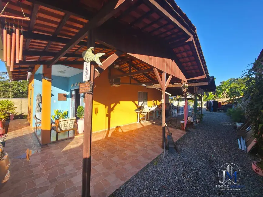 Foto 2 de Casa com 2 quartos à venda, 300m2 em Balneario Barra Do Sul - SC