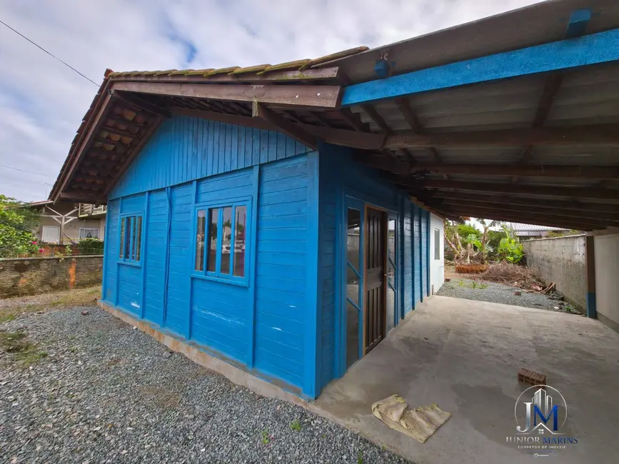 Foto 1 de Casa com 3 quartos à venda, 360m2 em Balneario Barra Do Sul - SC