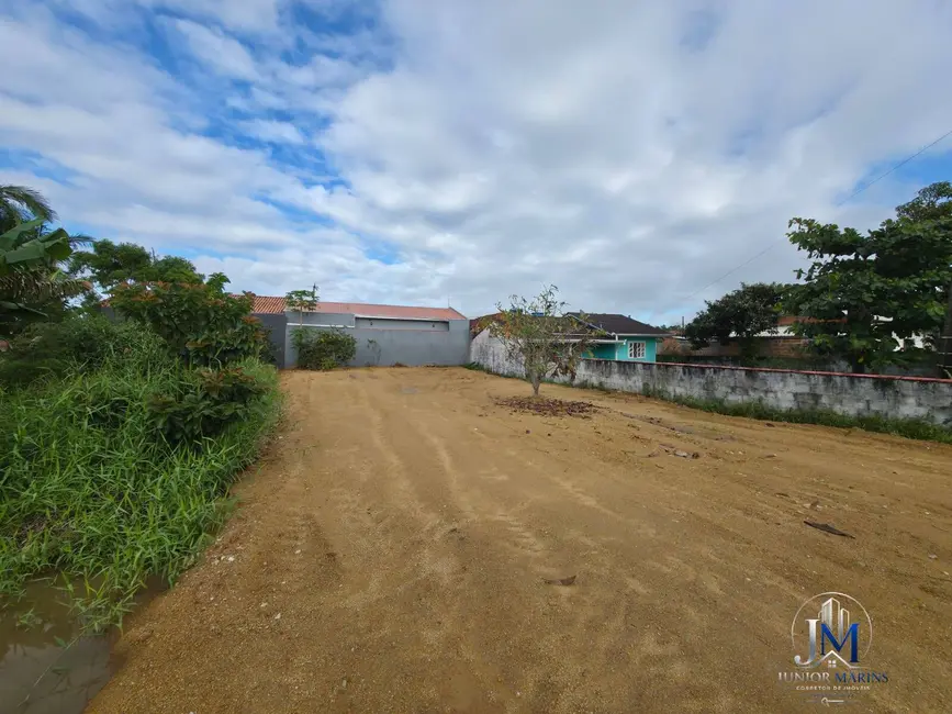 Foto 3 de Terreno / Lote à venda, 325m2 em Balneario Barra Do Sul - SC
