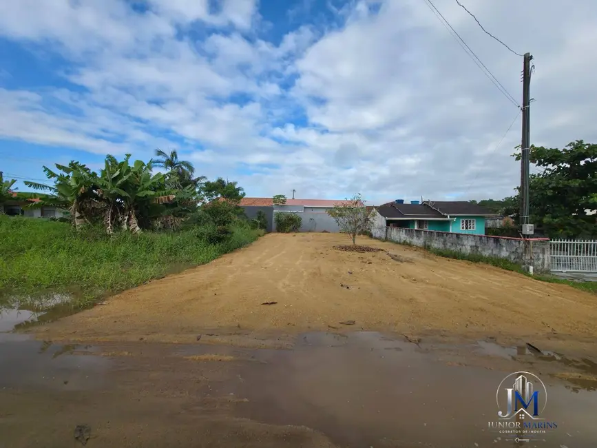 Foto 6 de Terreno / Lote à venda, 325m2 em Balneario Barra Do Sul - SC