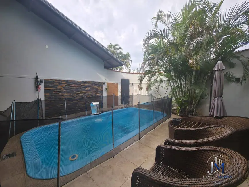 Foto 6 de Casa com 4 quartos à venda, 395m2 em Anita Garibaldi, Joinville - SC