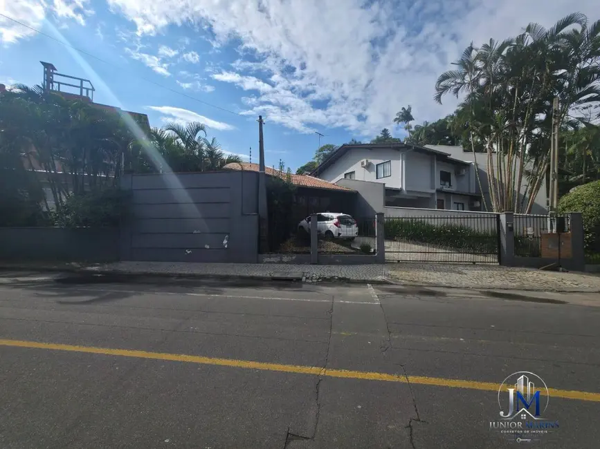 Foto 2 de Casa com 4 quartos à venda, 395m2 em Anita Garibaldi, Joinville - SC