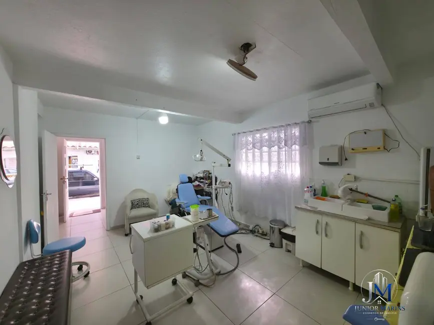 Foto 9 de Casa com 3 quartos à venda, 90m2 em Centro, Balneario Barra Do Sul - SC