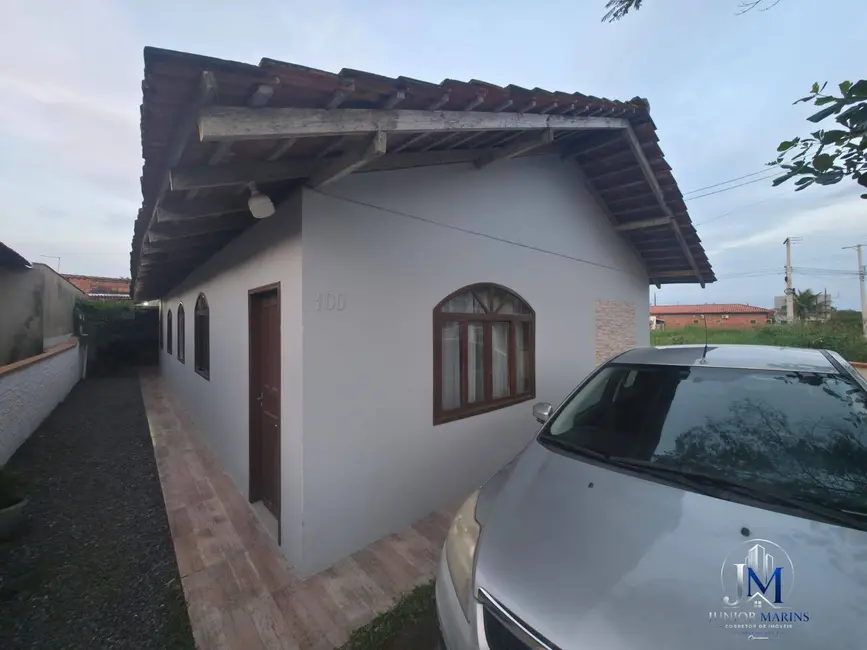 Foto 4 de Casa com 5 quartos à venda, 220m2 em Balneario Barra Do Sul - SC