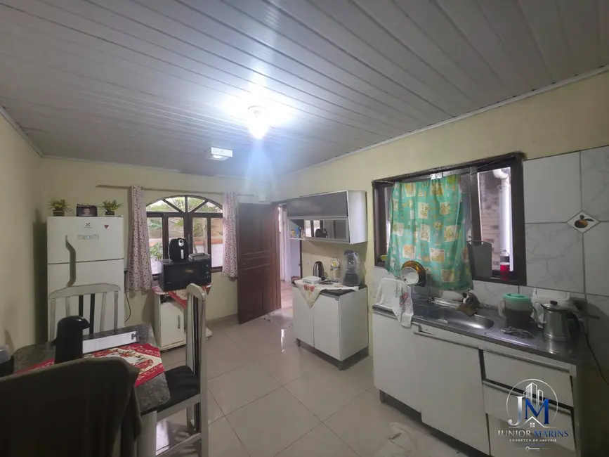 Foto 8 de Casa com 5 quartos à venda, 220m2 em Balneario Barra Do Sul - SC