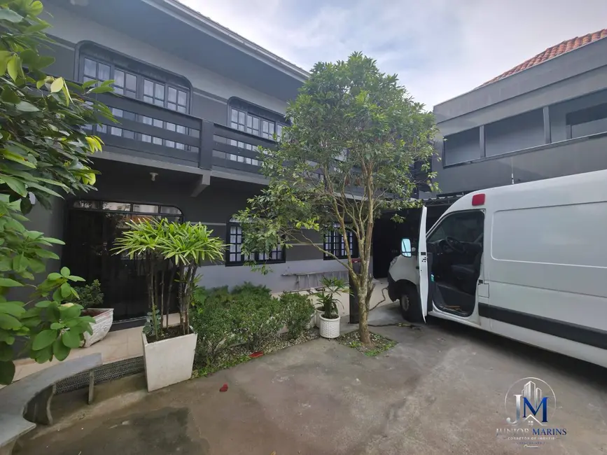 Foto 3 de Casa com 4 quartos à venda, 368m2 em Centro, Balneario Barra Do Sul - SC