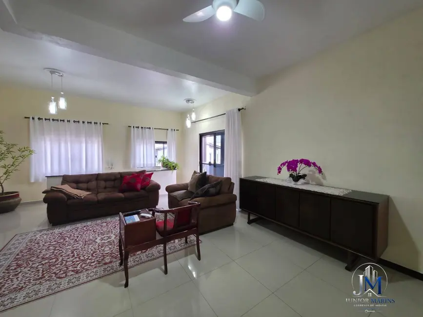 Foto 9 de Casa com 4 quartos à venda, 368m2 em Centro, Balneario Barra Do Sul - SC