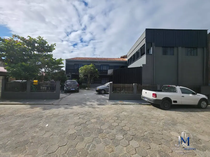 Foto 4 de Casa com 4 quartos à venda, 368m2 em Centro, Balneario Barra Do Sul - SC