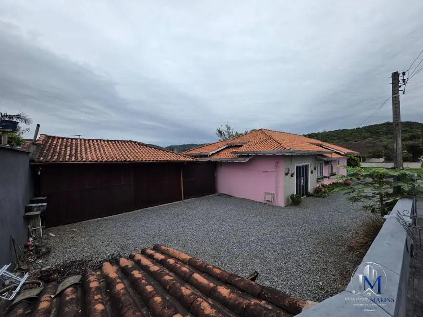 Foto 2 de Casa com 4 quartos à venda, 498m2 em Boehmerwald, Joinville - SC