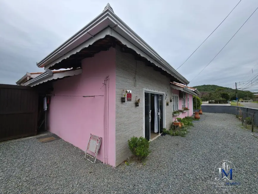 Foto 3 de Casa com 4 quartos à venda, 498m2 em Boehmerwald, Joinville - SC