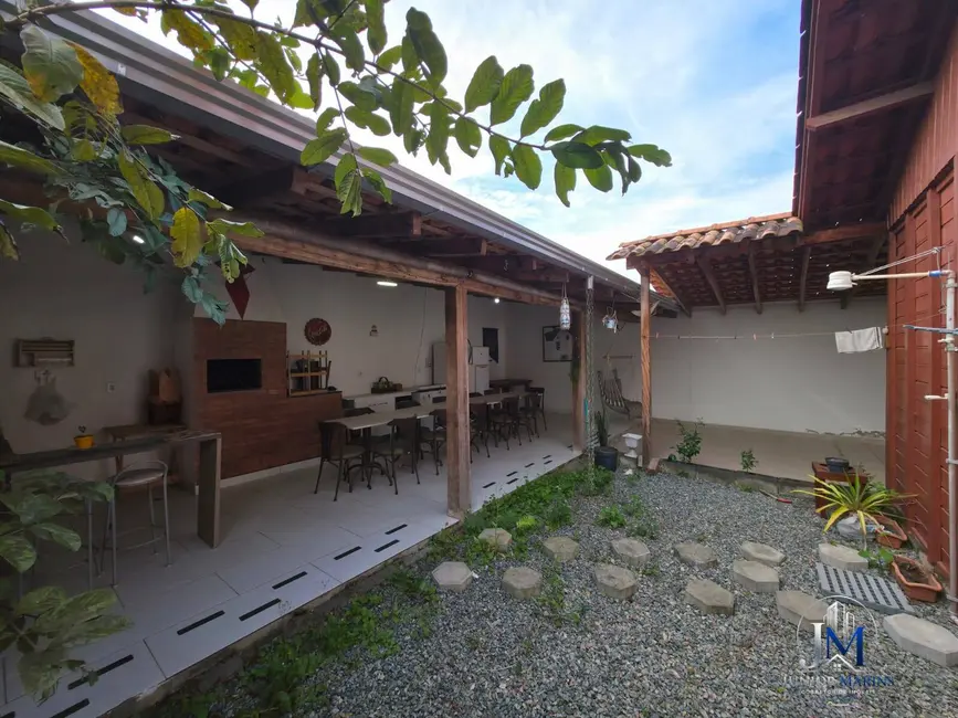 Foto 9 de Casa com 2 quartos à venda, 275m2 em Balneario Barra Do Sul - SC