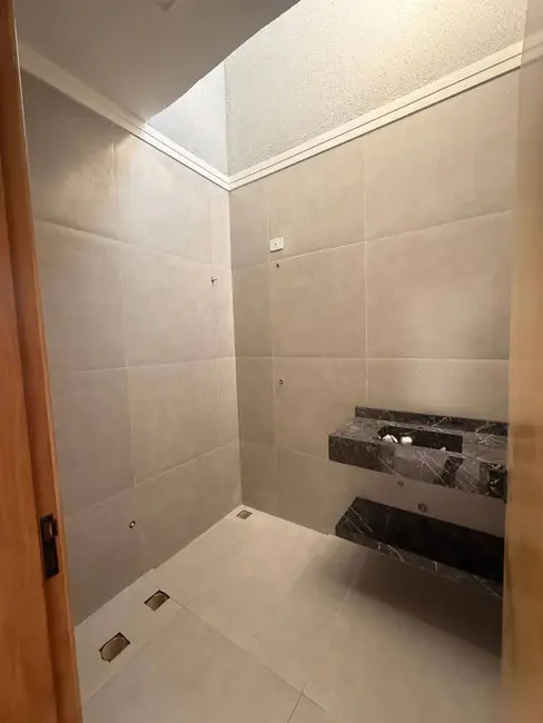 Foto 5 de Casa com 3 quartos à venda, 65m2 em Conjunto Habitacional Inocente Vila Nova Júnior, Maringa - PR