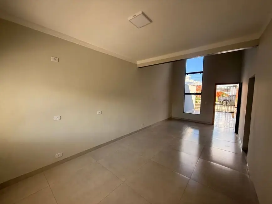 Foto 3 de Casa com 3 quartos à venda, 65m2 em Conjunto Habitacional Inocente Vila Nova Júnior, Maringa - PR
