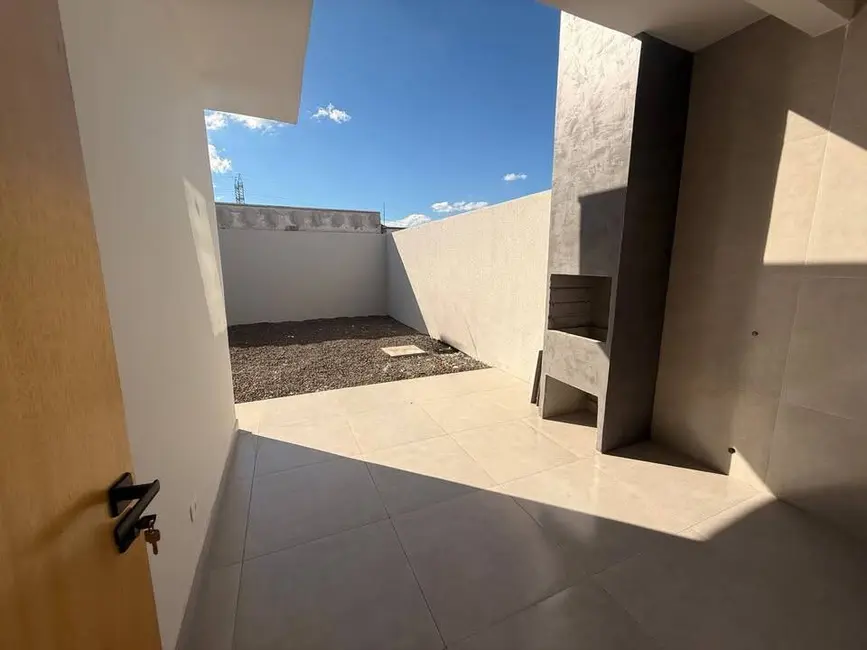 Foto 7 de Casa com 3 quartos à venda, 65m2 em Conjunto Habitacional Inocente Vila Nova Júnior, Maringa - PR