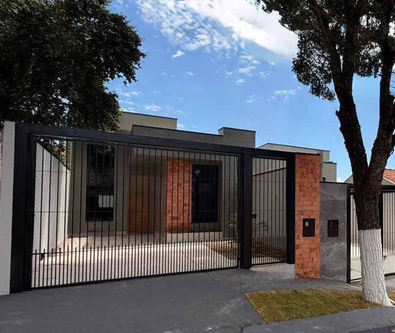 Foto 1 de Casa com 2 quartos à venda, 72m2 em Jardim Paris, Maringa - PR