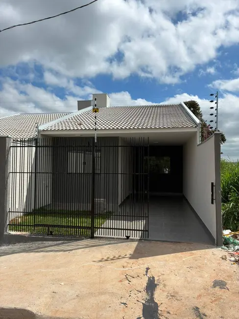 Casa com 3 quartos à venda, 75m2 em Sarandi - PR - imagem 1 Foto 1 de Casa com 3 quartos à venda, 75m2 em Sarandi - PR