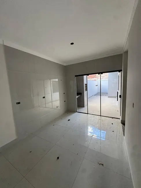 Casa com 3 quartos à venda, 76m2 em Jardim São Paulo, Sarandi - PR - imagem 4 Foto 4 de Casa com 3 quartos à venda, 76m2 em Jardim São Paulo, Sarandi - PR