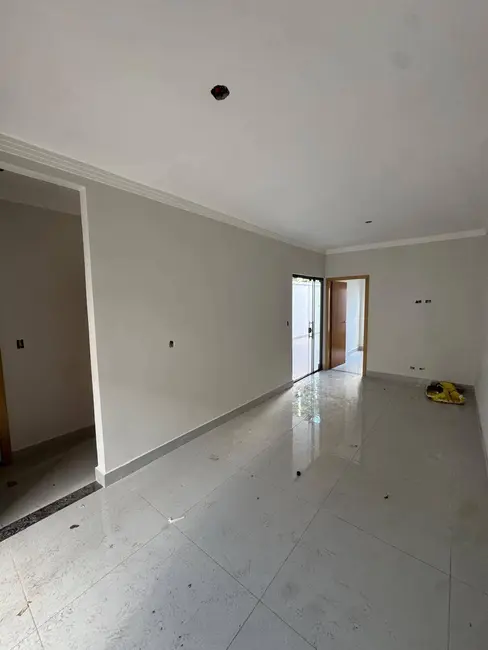 Casa com 3 quartos à venda, 76m2 em Jardim São Paulo, Sarandi - PR - imagem 5 Foto 5 de Casa com 3 quartos à venda, 76m2 em Jardim São Paulo, Sarandi - PR