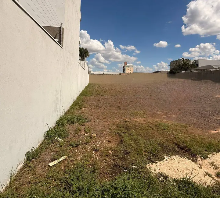 Terreno / Lote à venda, 513m2 em Jardim Guaporé, Maringa - PR - imagem 4 Foto 4 de Terreno / Lote à venda, 513m2 em Jardim Guaporé, Maringa - PR