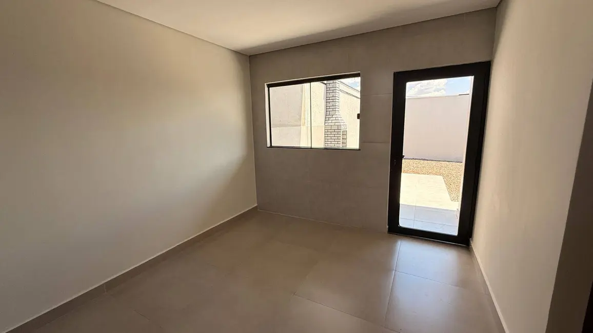 Casa com 2 quartos à venda, 56m2 em Sarandi - PR - imagem 6 Foto 6 de Casa com 2 quartos à venda, 56m2 em Sarandi - PR