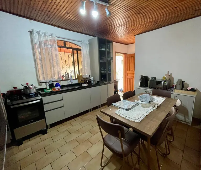 Foto 7 de Casa com 2 quartos à venda, 153m2 em Jardim Panorama, Sarandi - PR