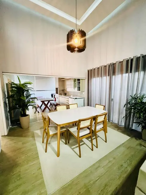 Foto 4 de Casa com 3 quartos à venda, 150m2 em Eusebio - CE