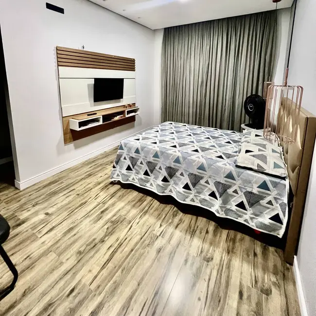 Foto 8 de Casa com 3 quartos à venda, 150m2 em Eusebio - CE