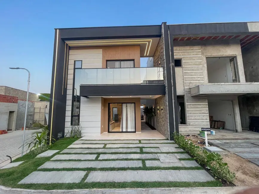 Foto 1 de Casa de Condomínio com 3 quartos à venda, 130m2 em Eusebio - CE