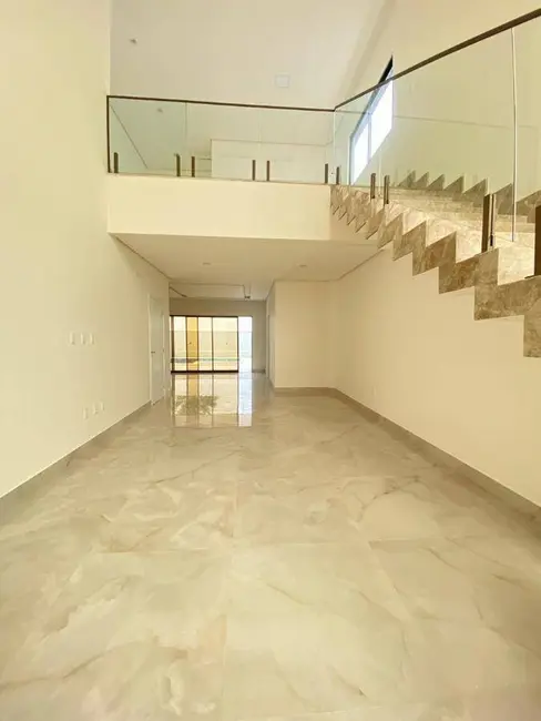 Foto 4 de Casa de Condomínio com 4 quartos à venda, 260m2 em Eusebio - CE