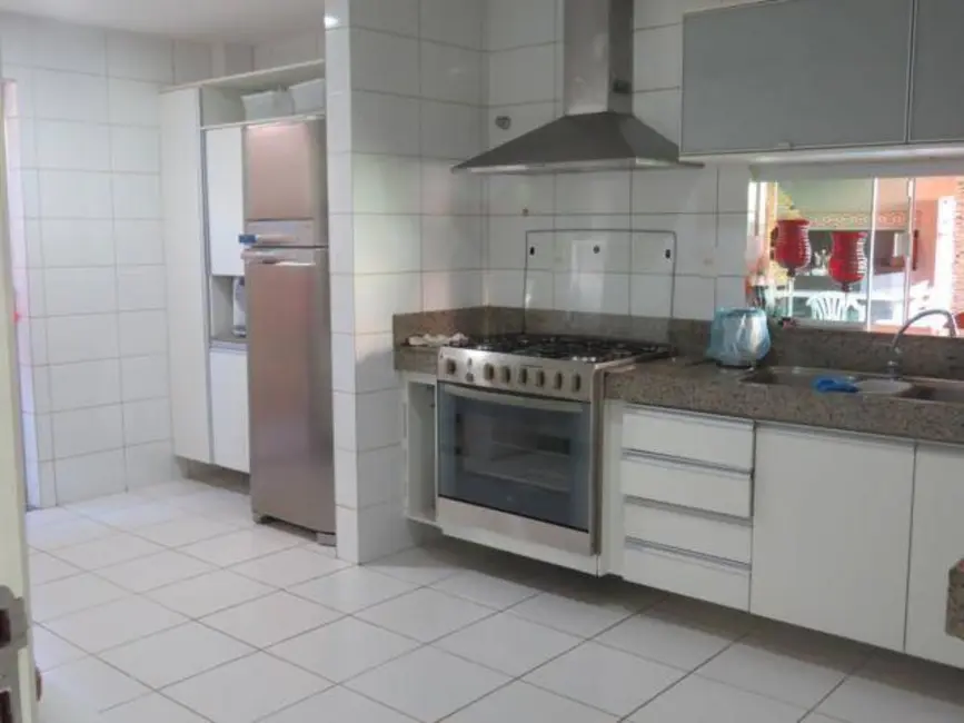 Foto 4 de Casa de Condomínio com 3 quartos à venda, 230m2 em Eusebio - CE